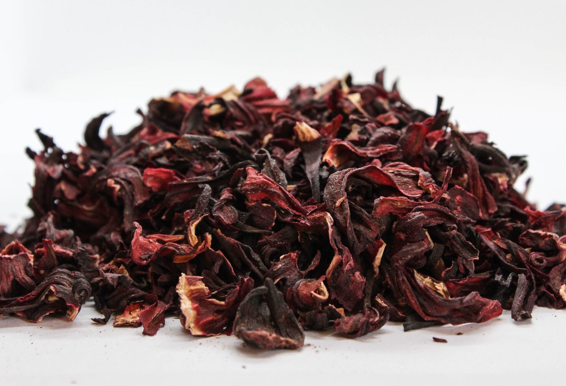 Каркаде (Hibiscus sabdariffa) цвят