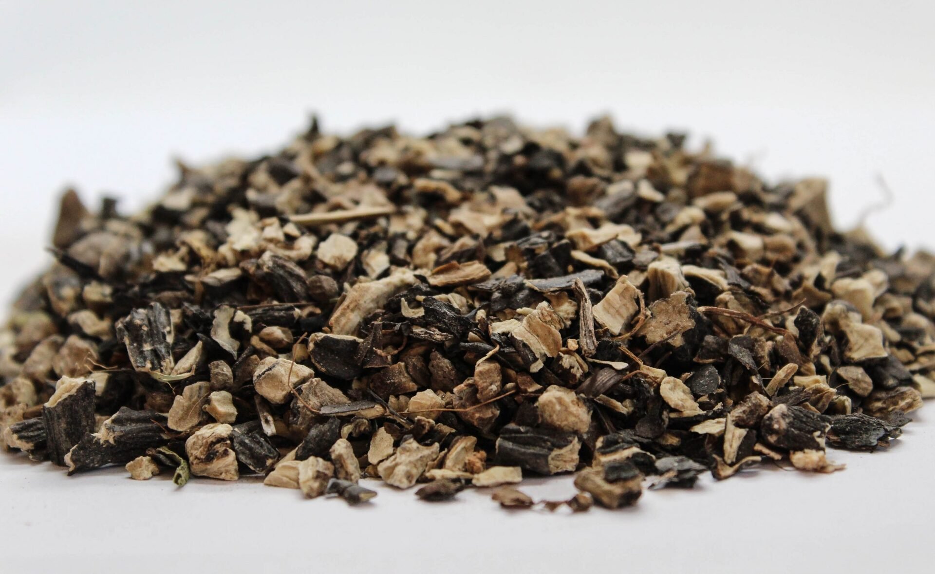 Чер оман, Зарасличе (Symphytum officinale) корен