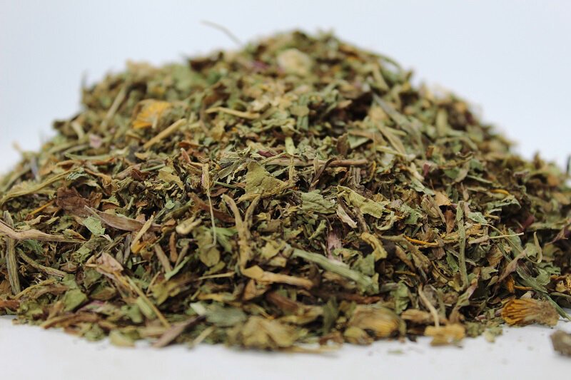 Глухарче (Taraxacum officinale) стрък