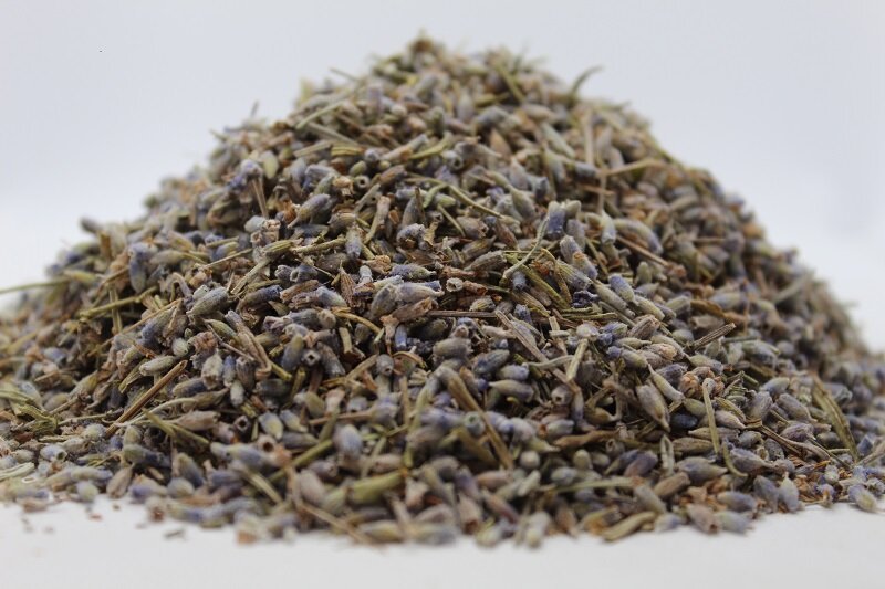 Лавандула (Lavandula angustifolia) цвят
