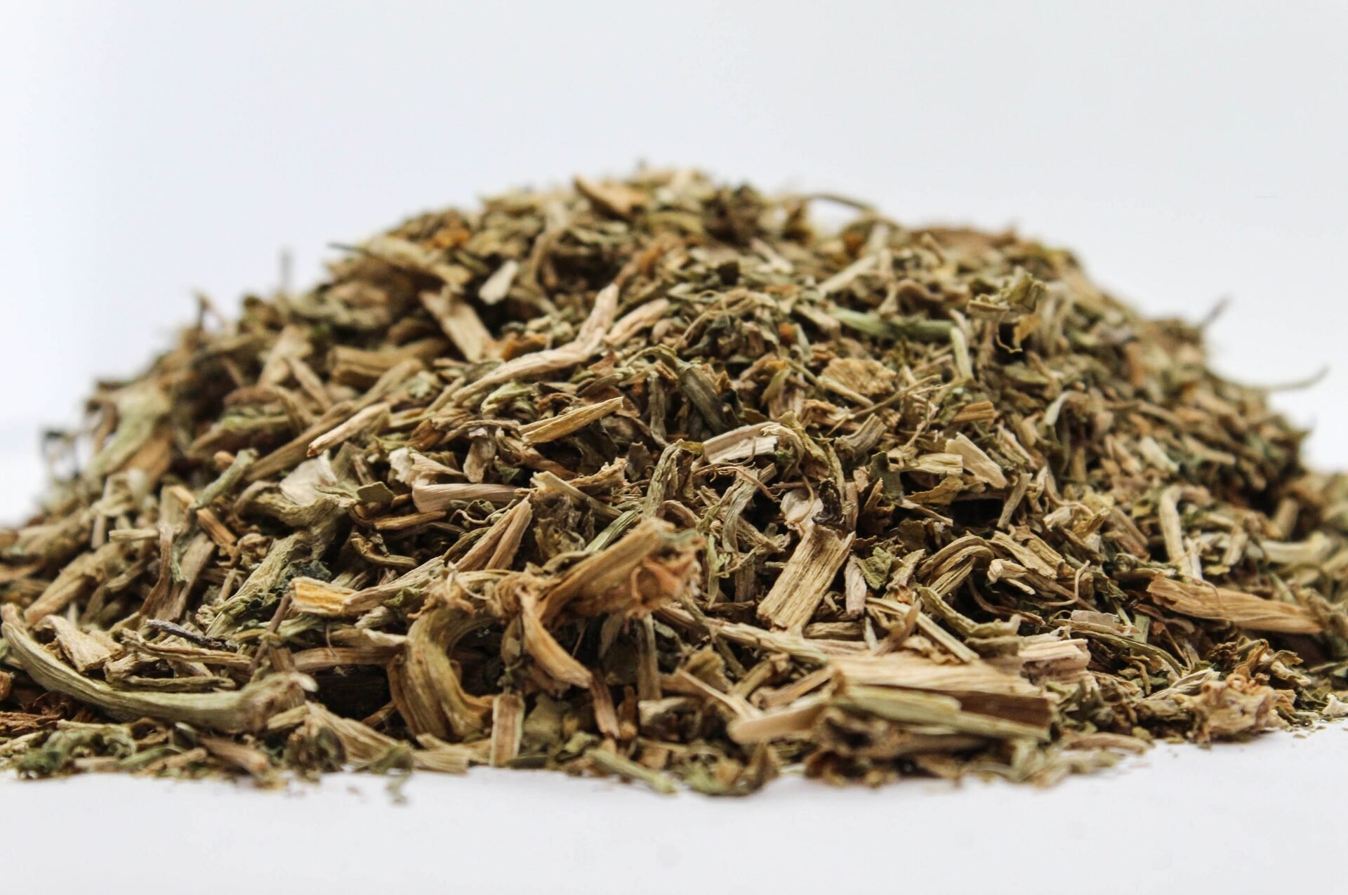 Мокреш (Nasturtium officinalis) стрък